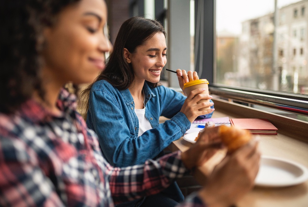 Comer bem em minutos: cinco sugestões para estudantes sem tempo